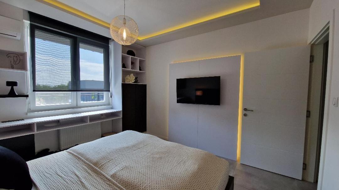 Family Resort Subotica Apartments Bagian luar foto