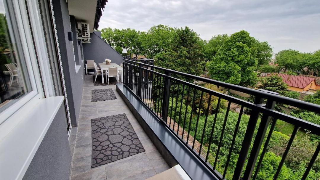 Family Resort Subotica Apartments Bagian luar foto
