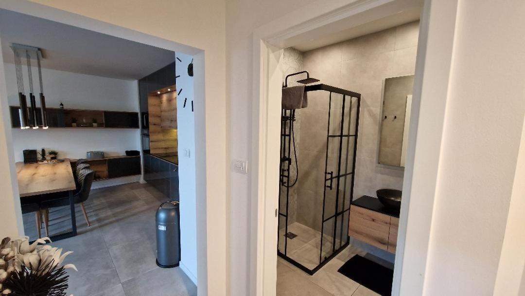 Family Resort Subotica Apartments Bagian luar foto